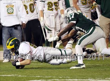 Thumbnail 2 in De La Salle vs. San Ramon Valley (CIF NCS D1 Final) photogallery.