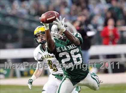 Thumbnail 2 in De La Salle vs. San Ramon Valley (CIF NCS D1 Final) photogallery.