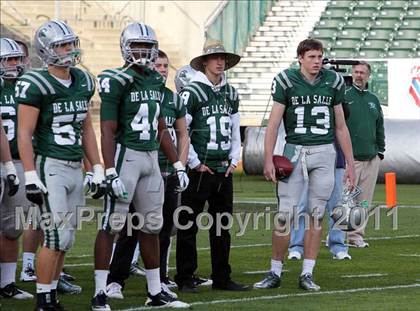 Thumbnail 3 in De La Salle vs. San Ramon Valley (CIF NCS D1 Final) photogallery.