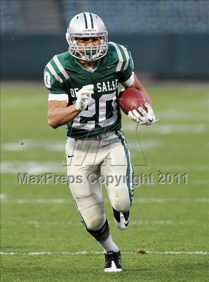 Thumbnail 2 in De La Salle vs. San Ramon Valley (CIF NCS D1 Final) photogallery.