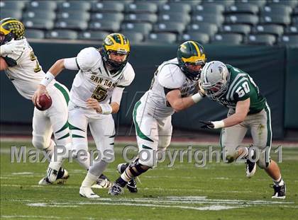 Thumbnail 3 in De La Salle vs. San Ramon Valley (CIF NCS D1 Final) photogallery.