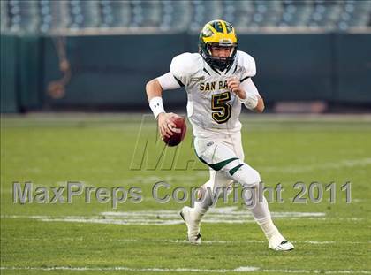 Thumbnail 2 in De La Salle vs. San Ramon Valley (CIF NCS D1 Final) photogallery.