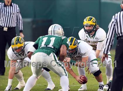Thumbnail 2 in De La Salle vs. San Ramon Valley (CIF NCS D1 Final) photogallery.