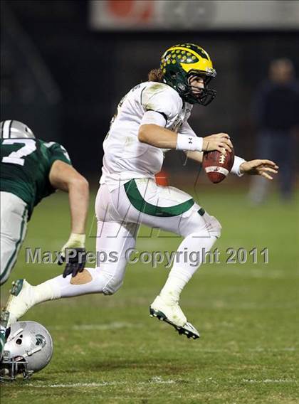 Thumbnail 1 in De La Salle vs. San Ramon Valley (CIF NCS D1 Final) photogallery.