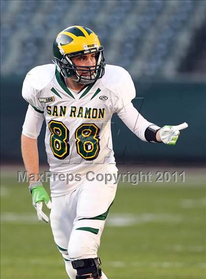 Thumbnail 1 in De La Salle vs. San Ramon Valley (CIF NCS D1 Final) photogallery.