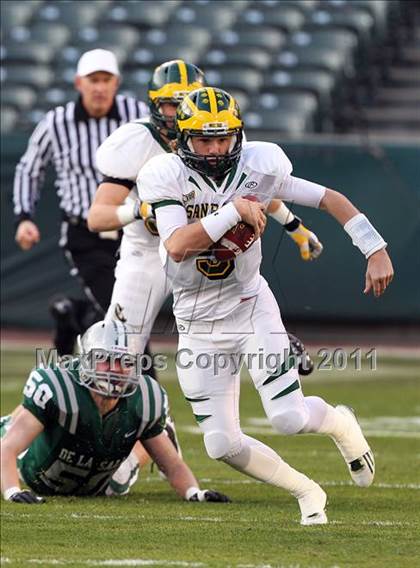 Thumbnail 2 in De La Salle vs. San Ramon Valley (CIF NCS D1 Final) photogallery.