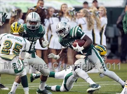 Thumbnail 2 in De La Salle vs. San Ramon Valley (CIF NCS D1 Final) photogallery.