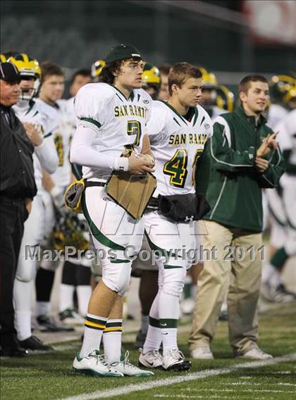 Thumbnail 3 in De La Salle vs. San Ramon Valley (CIF NCS D1 Final) photogallery.
