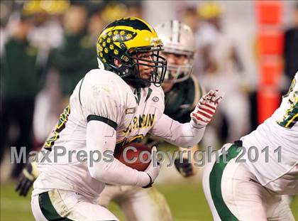 Thumbnail 3 in De La Salle vs. San Ramon Valley (CIF NCS D1 Final) photogallery.