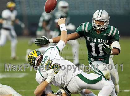 Thumbnail 1 in De La Salle vs. San Ramon Valley (CIF NCS D1 Final) photogallery.