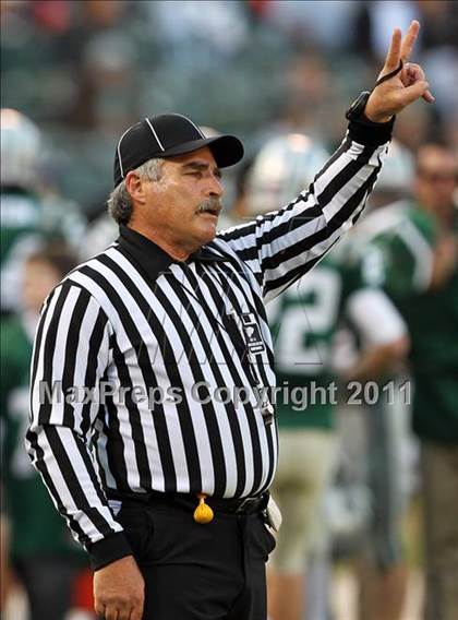 Thumbnail 2 in De La Salle vs. San Ramon Valley (CIF NCS D1 Final) photogallery.