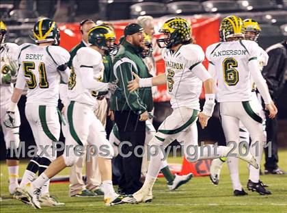 Thumbnail 2 in De La Salle vs. San Ramon Valley (CIF NCS D1 Final) photogallery.