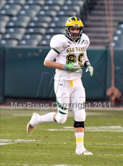 Thumbnail 3 in De La Salle vs. San Ramon Valley (CIF NCS D1 Final) photogallery.