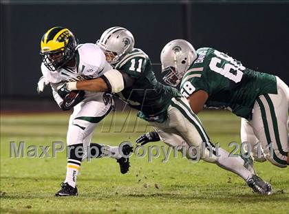 Thumbnail 2 in De La Salle vs. San Ramon Valley (CIF NCS D1 Final) photogallery.