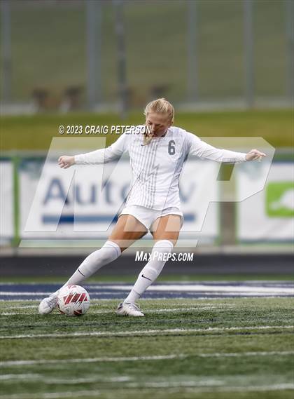 Thumbnail 1 in Ridgeline vs. Timpanogos (UHSAA 4A Quarterfinals) photogallery.