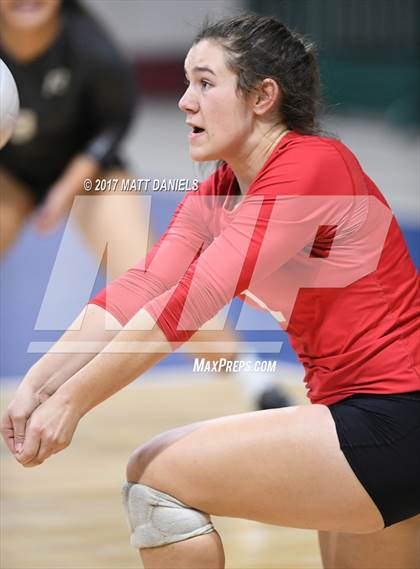 Thumbnail 3 in Roosevelt vs. Mullen (CHSAA 4A Pool 1 Playoff) photogallery.