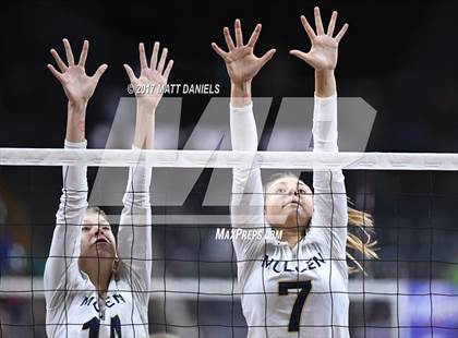 Thumbnail 3 in Roosevelt vs. Mullen (CHSAA 4A Pool 1 Playoff) photogallery.