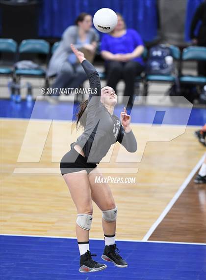 Thumbnail 3 in Roosevelt vs. Mullen (CHSAA 4A Pool 1 Playoff) photogallery.