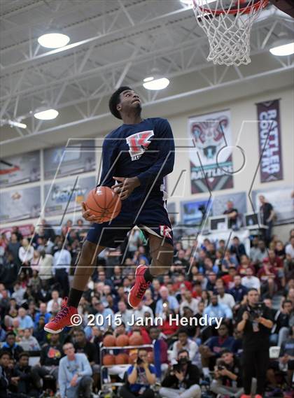 Thumbnail 1 in 2015 MaxPreps Holiday Classic Dunk Contest photogallery.
