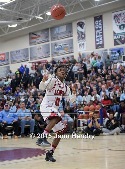 Thumbnail 3 in 2015 MaxPreps Holiday Classic Dunk Contest photogallery.