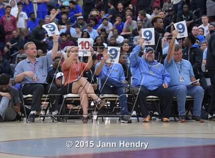 Thumbnail 2 in 2015 MaxPreps Holiday Classic Dunk Contest photogallery.
