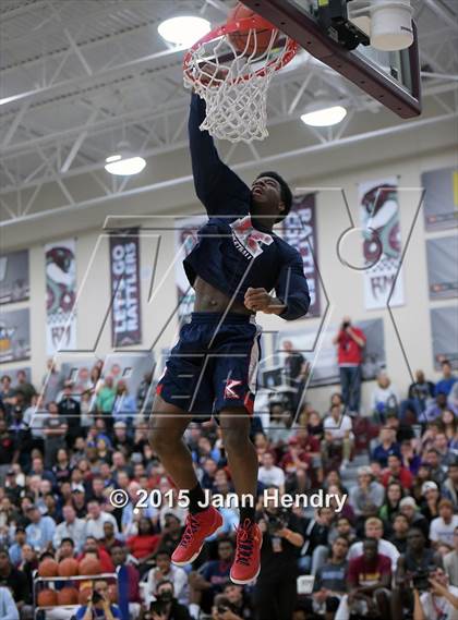 Thumbnail 3 in 2015 MaxPreps Holiday Classic Dunk Contest photogallery.