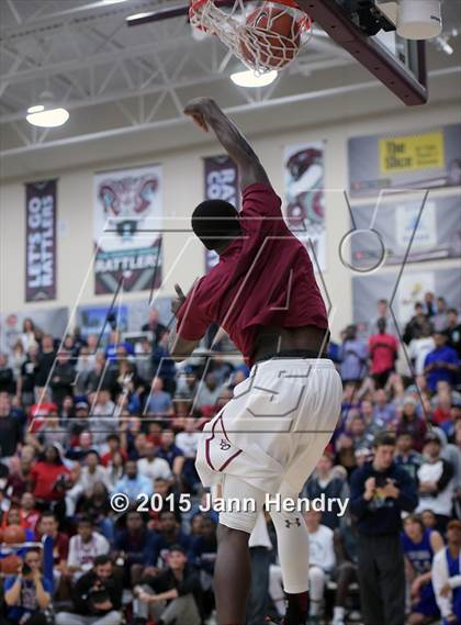 Thumbnail 1 in 2015 MaxPreps Holiday Classic Dunk Contest photogallery.