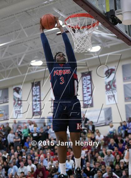 Thumbnail 3 in 2015 MaxPreps Holiday Classic Dunk Contest photogallery.