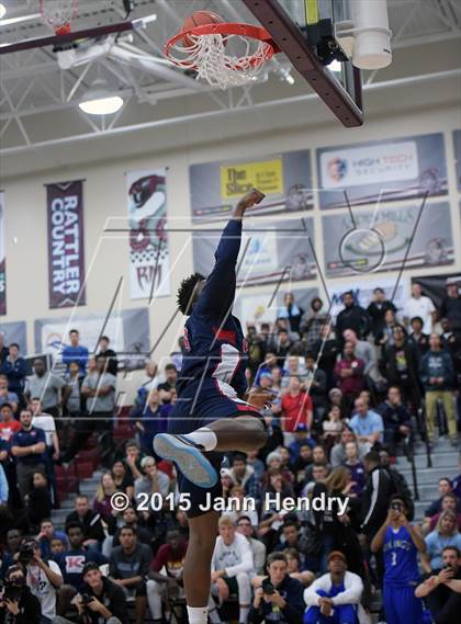 Thumbnail 2 in 2015 MaxPreps Holiday Classic Dunk Contest photogallery.