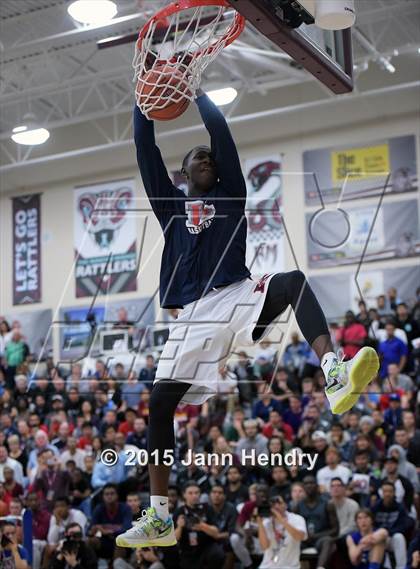 Thumbnail 3 in 2015 MaxPreps Holiday Classic Dunk Contest photogallery.