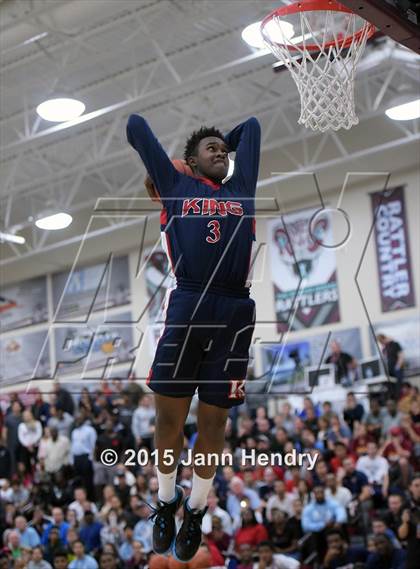 Thumbnail 1 in 2015 MaxPreps Holiday Classic Dunk Contest photogallery.