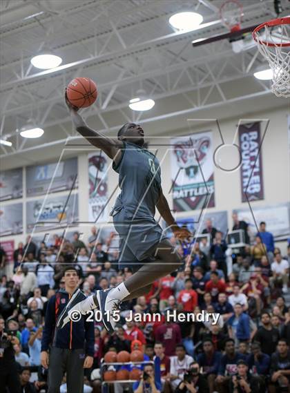 Thumbnail 3 in 2015 MaxPreps Holiday Classic Dunk Contest photogallery.