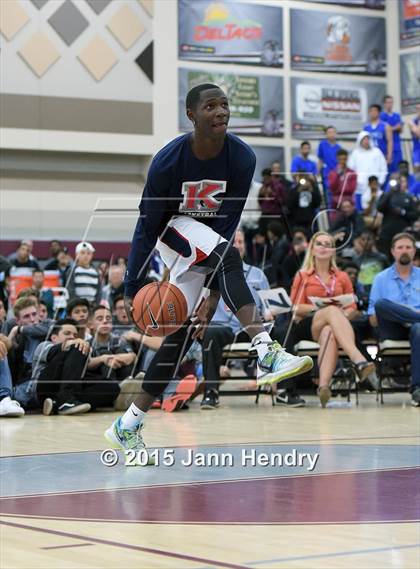 Thumbnail 2 in 2015 MaxPreps Holiday Classic Dunk Contest photogallery.