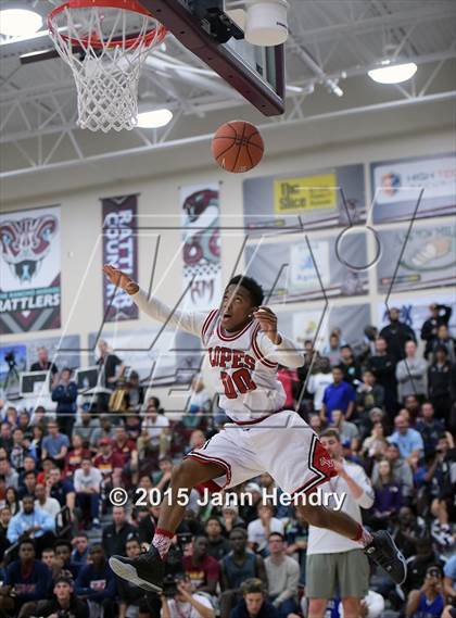 Thumbnail 2 in 2015 MaxPreps Holiday Classic Dunk Contest photogallery.