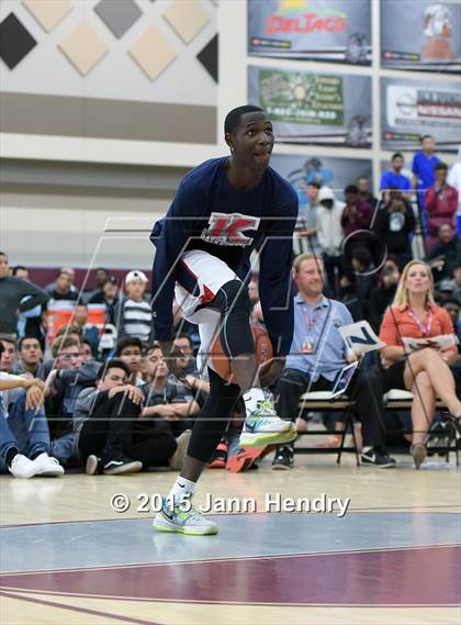 Thumbnail 1 in 2015 MaxPreps Holiday Classic Dunk Contest photogallery.