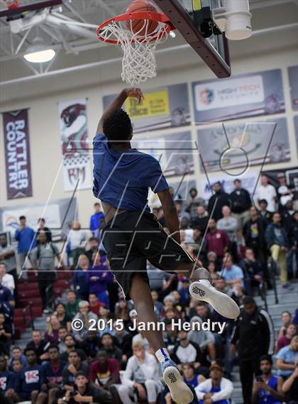 Thumbnail 3 in 2015 MaxPreps Holiday Classic Dunk Contest photogallery.