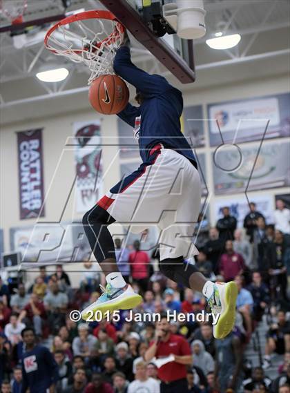 Thumbnail 1 in 2015 MaxPreps Holiday Classic Dunk Contest photogallery.