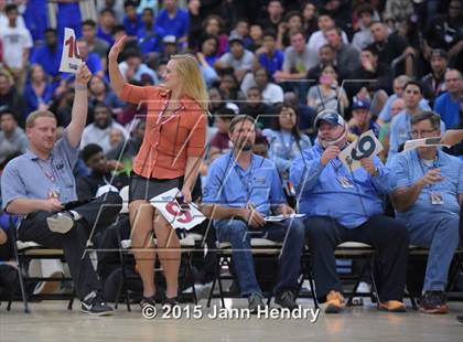 Thumbnail 1 in 2015 MaxPreps Holiday Classic Dunk Contest photogallery.