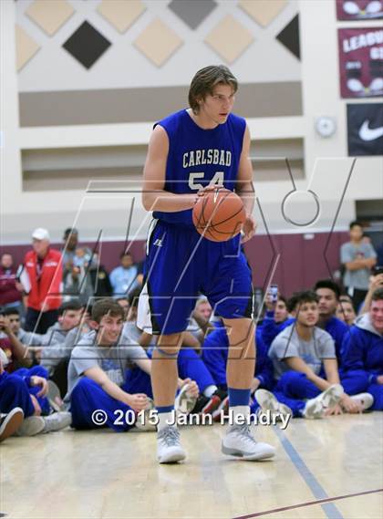 Thumbnail 1 in 2015 MaxPreps Holiday Classic Dunk Contest photogallery.