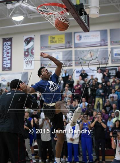 Thumbnail 2 in 2015 MaxPreps Holiday Classic Dunk Contest photogallery.