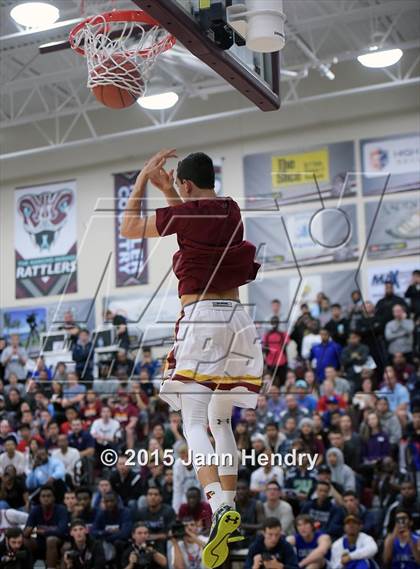 Thumbnail 3 in 2015 MaxPreps Holiday Classic Dunk Contest photogallery.