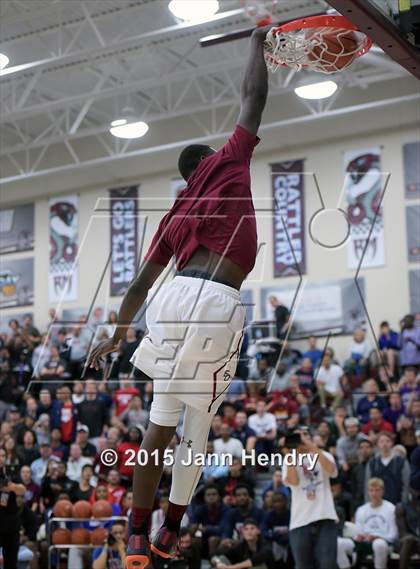 Thumbnail 3 in 2015 MaxPreps Holiday Classic Dunk Contest photogallery.