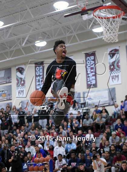 Thumbnail 2 in 2015 MaxPreps Holiday Classic Dunk Contest photogallery.