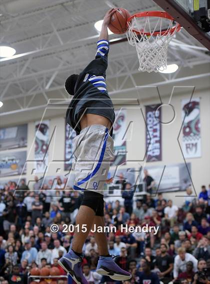 Thumbnail 3 in 2015 MaxPreps Holiday Classic Dunk Contest photogallery.