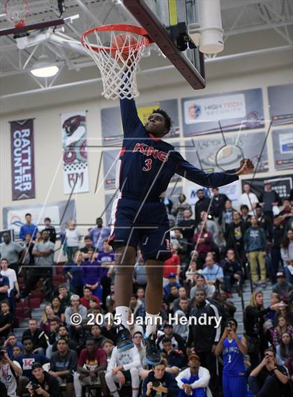 Thumbnail 3 in 2015 MaxPreps Holiday Classic Dunk Contest photogallery.