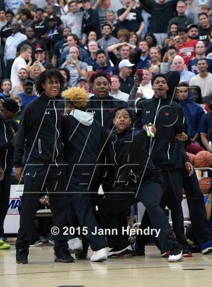 Thumbnail 3 in 2015 MaxPreps Holiday Classic Dunk Contest photogallery.