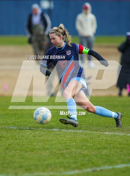 Thumbnail 2 in Clinton @ Lewisburg (MHSAA 6A Semifinal) photogallery.