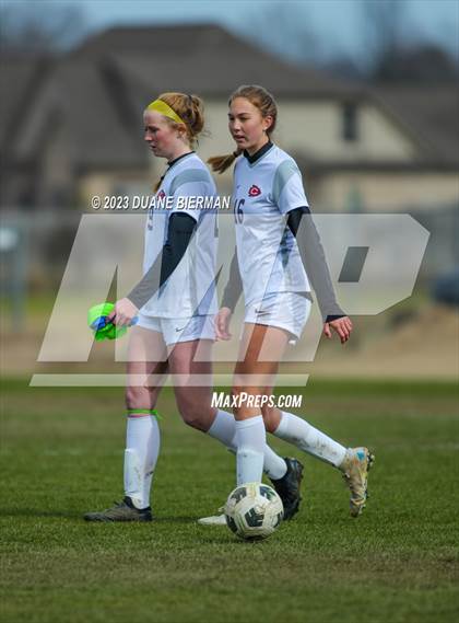 Thumbnail 3 in Clinton @ Lewisburg (MHSAA 6A Semifinal) photogallery.