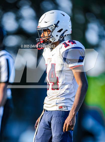 Thumbnail 1 in Terry Sanford @ Seventy-First photogallery.