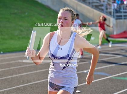 Thumbnail 1 in UIL 6A Track & Field Area 21&22 (4x400M Relay) photogallery.